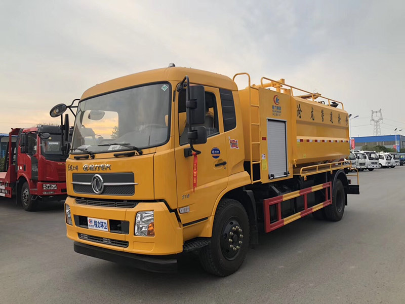 東風天錦清洗吸污車