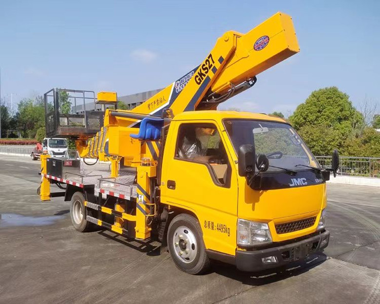 藍(lán)牌暢銷款江鈴28米高空作業(yè)車推薦